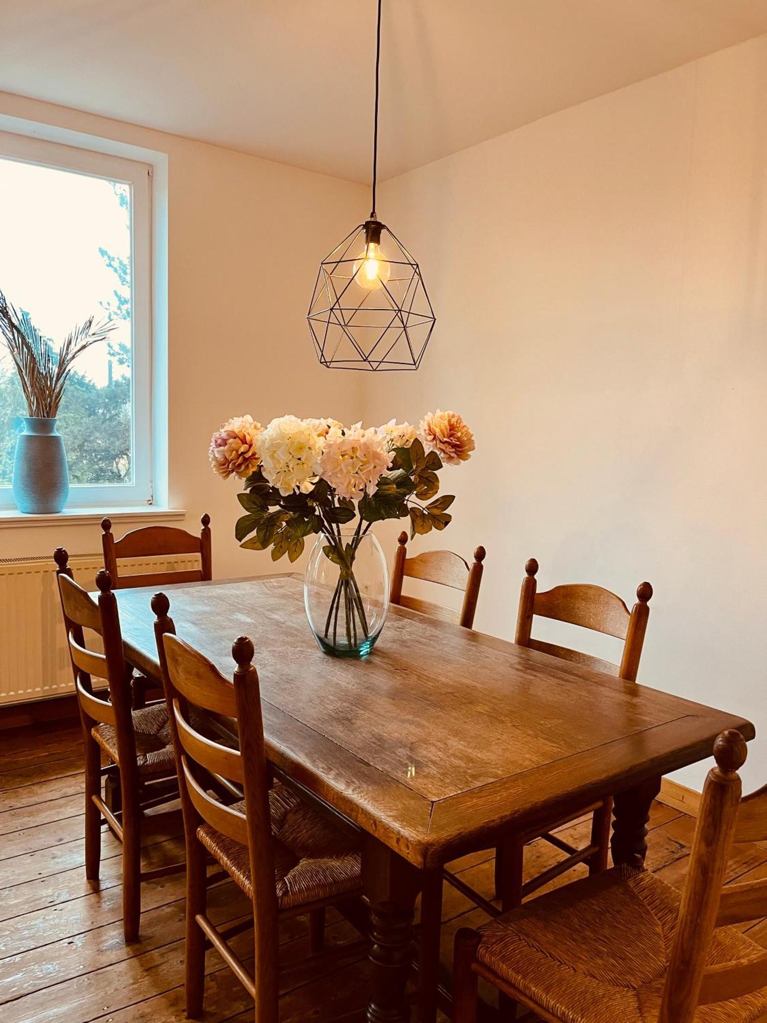 B E D & A G E D E S I G N -Extra Large- Wunderschoene Komplette Wohnung Mit Viel Platz & 4 Schlafzimmer B E D & A G E D E S I G N -Small- Wunderschoenes Zimmer Mit Bad Rechnungserstellung Fuer Geschaeftsreisende & Firmen Hünxe المظهر الخارجي الصورة