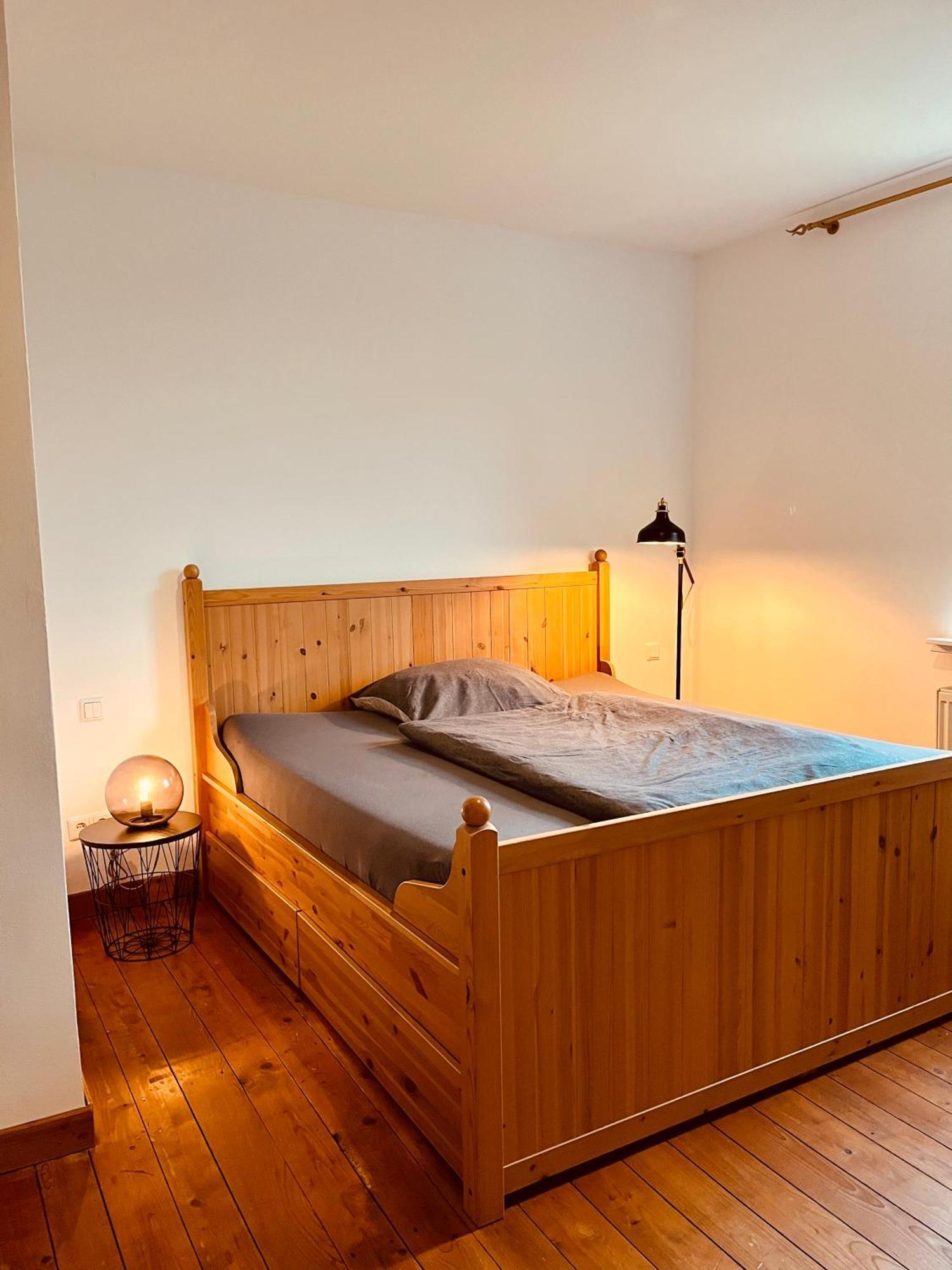 B E D & A G E D E S I G N -Extra Large- Wunderschoene Komplette Wohnung Mit Viel Platz & 4 Schlafzimmer B E D & A G E D E S I G N -Small- Wunderschoenes Zimmer Mit Bad Rechnungserstellung Fuer Geschaeftsreisende & Firmen Hünxe المظهر الخارجي الصورة