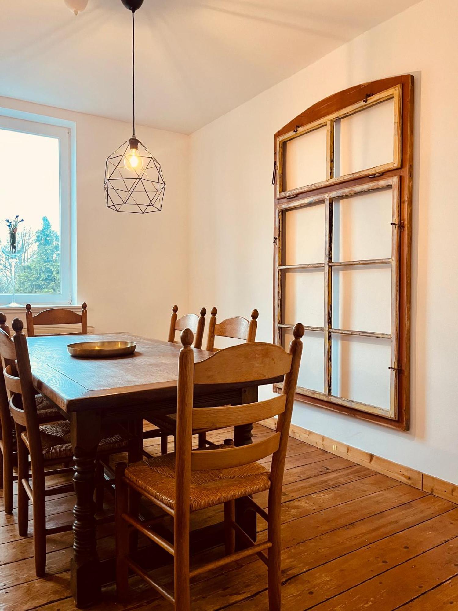 B E D & A G E D E S I G N -Extra Large- Wunderschoene Komplette Wohnung Mit Viel Platz & 4 Schlafzimmer B E D & A G E D E S I G N -Small- Wunderschoenes Zimmer Mit Bad Rechnungserstellung Fuer Geschaeftsreisende & Firmen Hünxe المظهر الخارجي الصورة